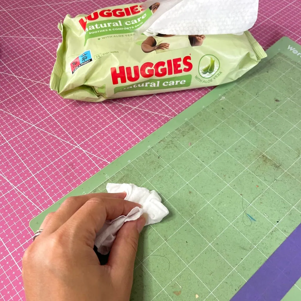 Nettoyer son tapis de découpe Cricut