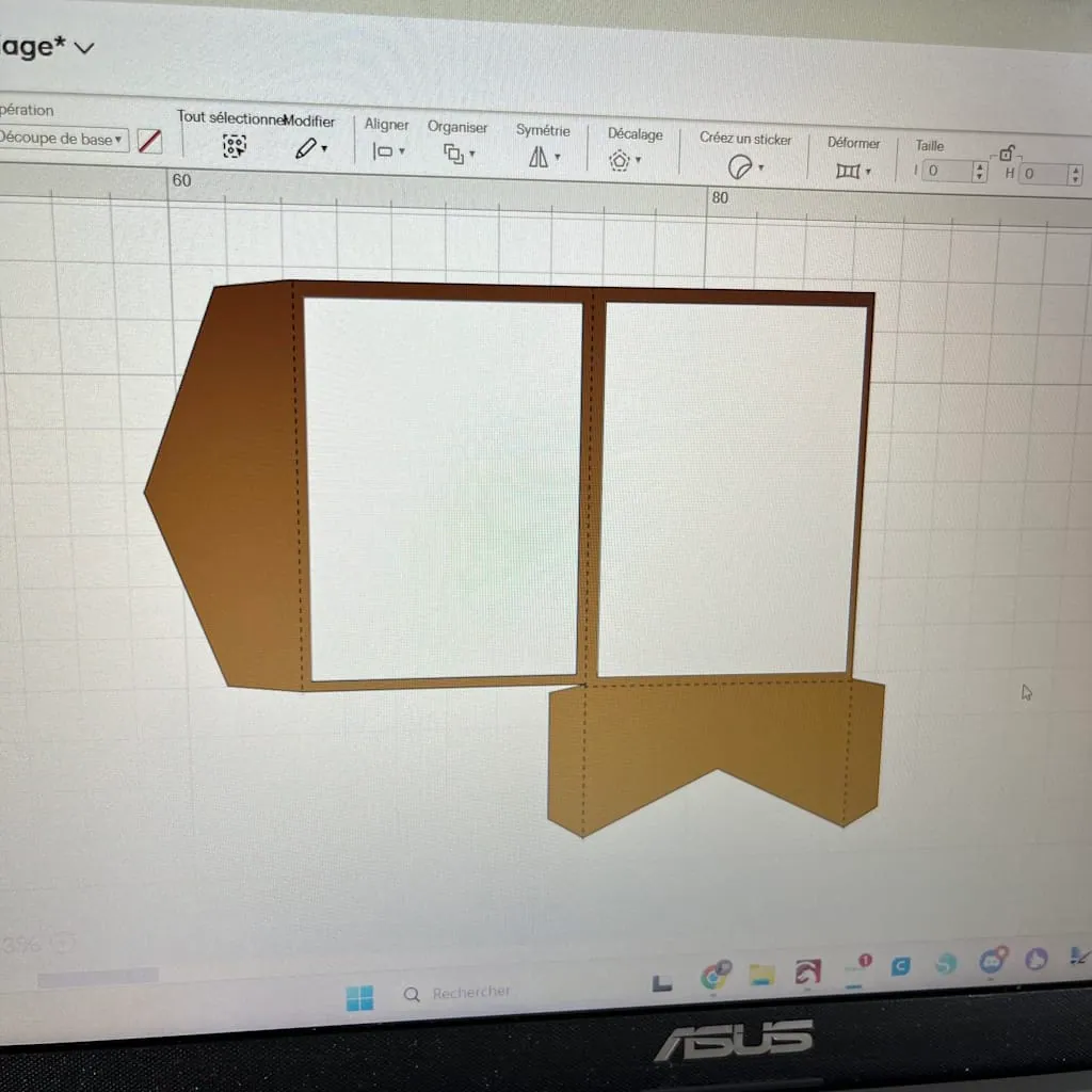 Gabarit de pochette de faire-part couleur kraft dans Cricut Design Space